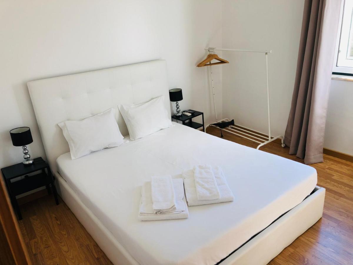 Hotel World Travelers Lisbona Esterno foto